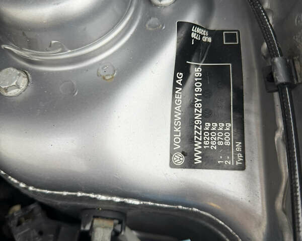 Серый Фольксваген Поло, объемом двигателя 1.39 л и пробегом 153 тыс. км за 3999 $, фото 30 на Automoto.ua