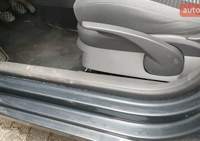 Серый Фольксваген Поло, объемом двигателя 1.2 л и пробегом 246 тыс. км за 4590 $, фото 2 на Automoto.ua