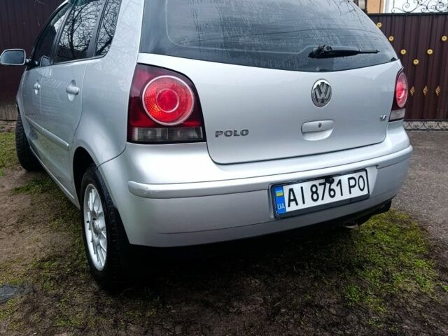 Серый Фольксваген Поло, объемом двигателя 1.4 л и пробегом 267 тыс. км за 4200 $, фото 2 на Automoto.ua