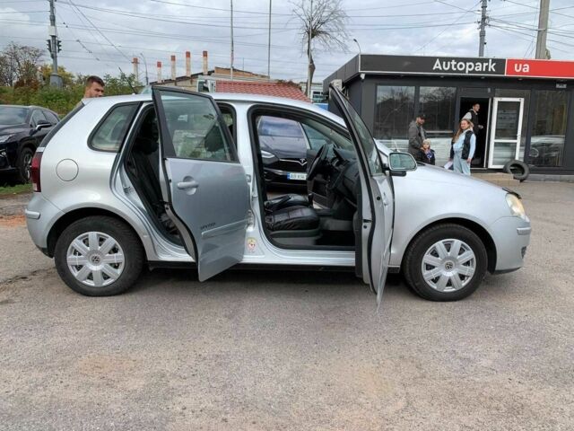 Серый Фольксваген Поло, объемом двигателя 1.4 л и пробегом 257 тыс. км за 4790 $, фото 13 на Automoto.ua