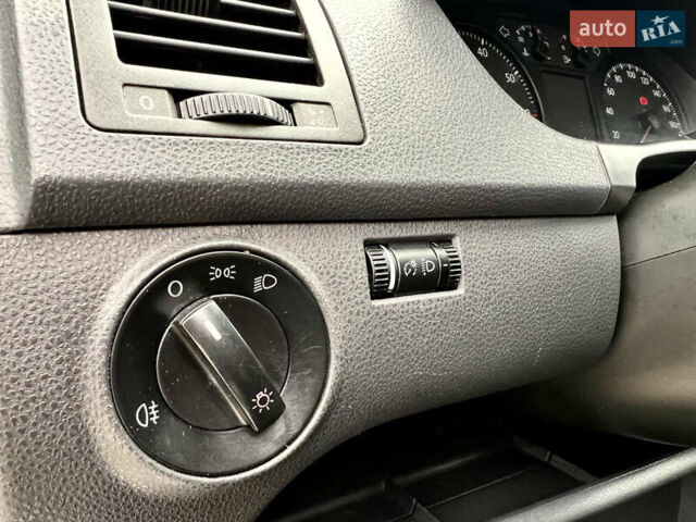 Серый Фольксваген Поло, объемом двигателя 1.4 л и пробегом 192 тыс. км за 5900 $, фото 13 на Automoto.ua