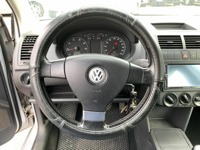 Серый Фольксваген Поло, объемом двигателя 1.4 л и пробегом 257 тыс. км за 4790 $, фото 29 на Automoto.ua