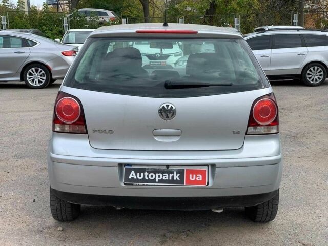 Серый Фольксваген Поло, объемом двигателя 1.4 л и пробегом 257 тыс. км за 4790 $, фото 5 на Automoto.ua