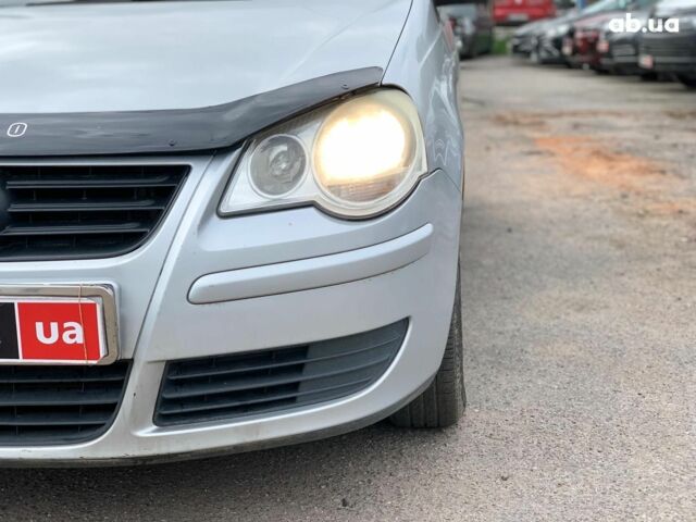 Серый Фольксваген Поло, объемом двигателя 1.4 л и пробегом 257 тыс. км за 4790 $, фото 9 на Automoto.ua