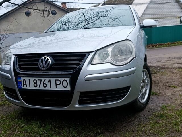 Серый Фольксваген Поло, объемом двигателя 1.4 л и пробегом 267 тыс. км за 4200 $, фото 4 на Automoto.ua