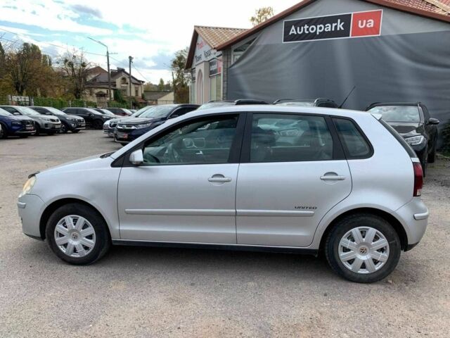 Серый Фольксваген Поло, объемом двигателя 1.4 л и пробегом 257 тыс. км за 4790 $, фото 7 на Automoto.ua