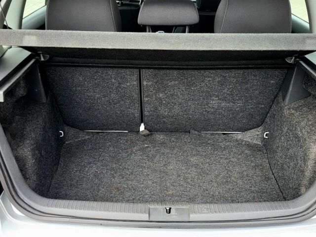 Сірий Фольксваген Поло, об'ємом двигуна 1.4 л та пробігом 180 тис. км за 6900 $, фото 7 на Automoto.ua