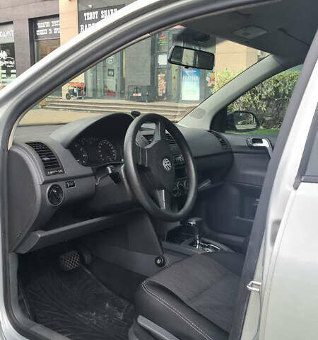 Серый Фольксваген Поло, объемом двигателя 1.4 л и пробегом 289 тыс. км за 5000 $, фото 4 на Automoto.ua