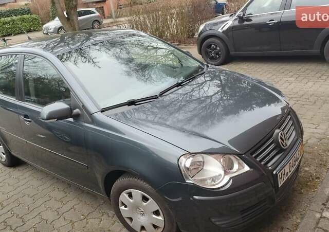 Серый Фольксваген Поло, объемом двигателя 1.2 л и пробегом 246 тыс. км за 4590 $, фото 14 на Automoto.ua