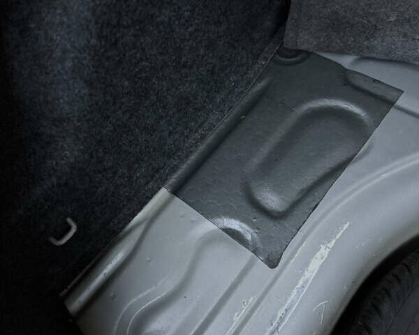 Серый Фольксваген Поло, объемом двигателя 1.39 л и пробегом 153 тыс. км за 3999 $, фото 46 на Automoto.ua