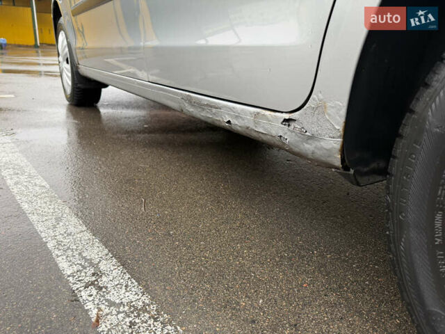 Серый Фольксваген Поло, объемом двигателя 1.39 л и пробегом 153 тыс. км за 3999 $, фото 5 на Automoto.ua