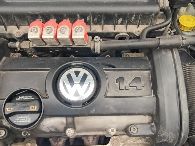 Серый Фольксваген Поло, объемом двигателя 1.4 л и пробегом 267 тыс. км за 4200 $, фото 7 на Automoto.ua