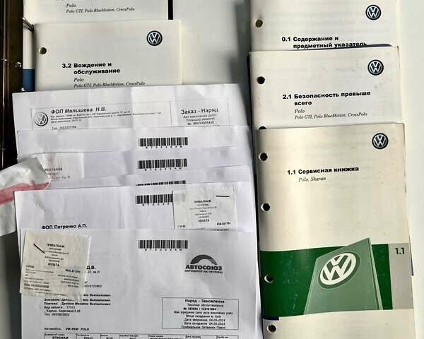 Серый Фольксваген Поло, объемом двигателя 1.4 л и пробегом 192 тыс. км за 5900 $, фото 1 на Automoto.ua