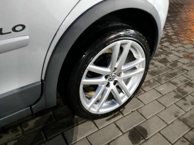 Сірий Фольксваген Поло, об'ємом двигуна 1.4 л та пробігом 180 тис. км за 6900 $, фото 22 на Automoto.ua