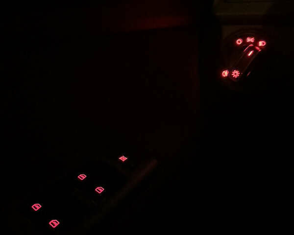 Серый Фольксваген Поло, объемом двигателя 1.39 л и пробегом 153 тыс. км за 3999 $, фото 40 на Automoto.ua