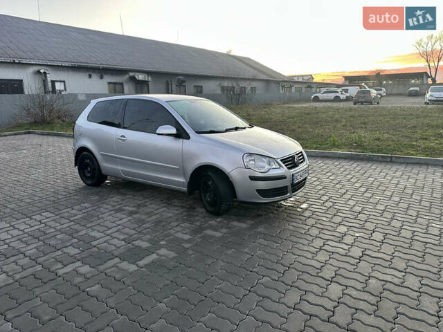 Сірий Фольксваген Поло, об'ємом двигуна 1.42 л та пробігом 223 тис. км за 4700 $, фото 3 на Automoto.ua