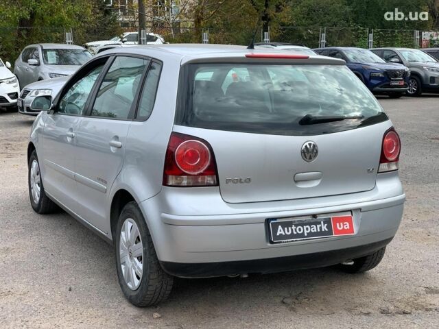 Серый Фольксваген Поло, объемом двигателя 1.4 л и пробегом 257 тыс. км за 4790 $, фото 6 на Automoto.ua