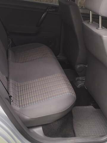 Серый Фольксваген Поло, объемом двигателя 1.4 л и пробегом 407 тыс. км за 5100 $, фото 13 на Automoto.ua