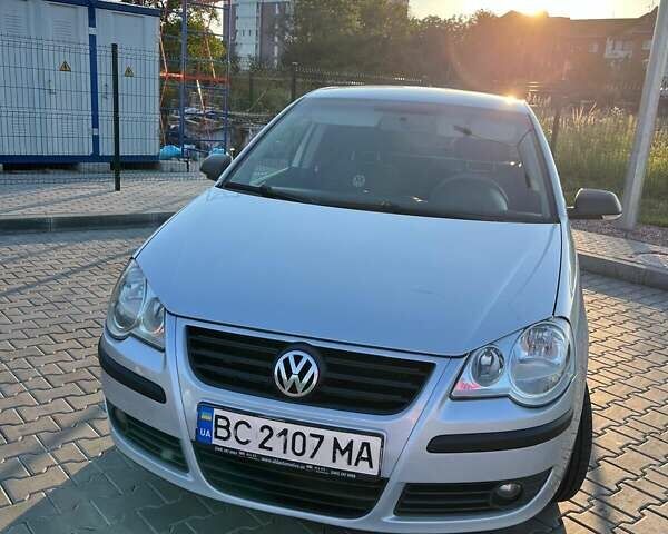 Серый Фольксваген Поло, объемом двигателя 1.4 л и пробегом 237 тыс. км за 4600 $, фото 30 на Automoto.ua