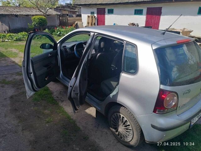 Серый Фольксваген Поло, объемом двигателя 1.2 л и пробегом 216 тыс. км за 4500 $, фото 12 на Automoto.ua