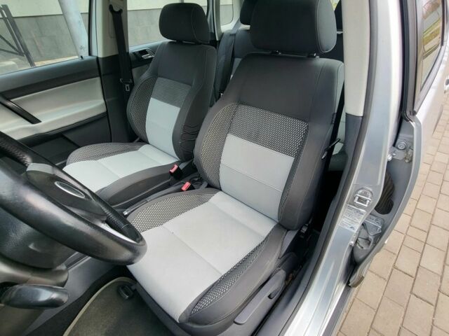 Сірий Фольксваген Поло, об'ємом двигуна 1.4 л та пробігом 180 тис. км за 6900 $, фото 8 на Automoto.ua