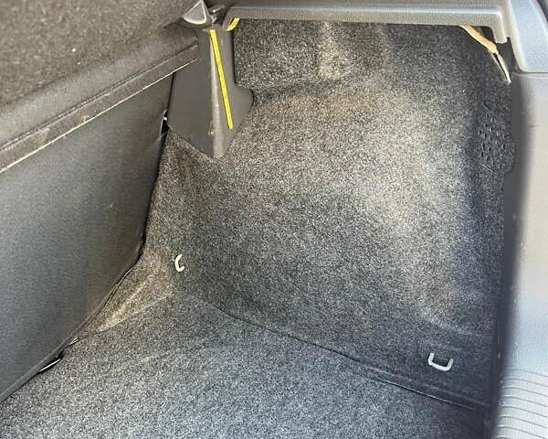 Серый Фольксваген Поло, объемом двигателя 1.4 л и пробегом 237 тыс. км за 4600 $, фото 40 на Automoto.ua