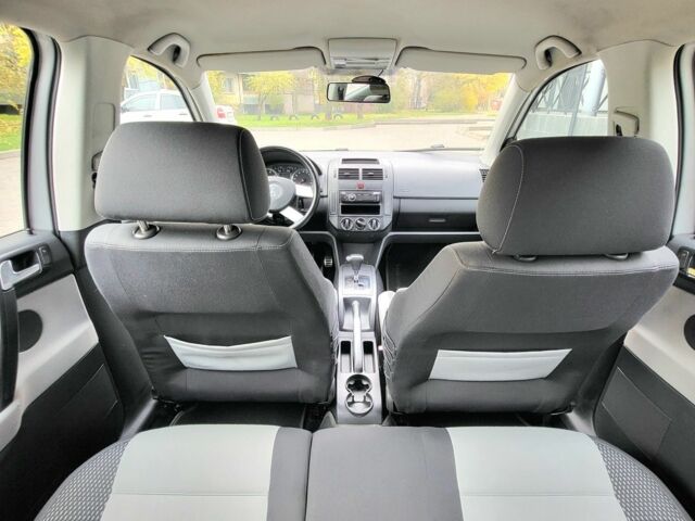 Сірий Фольксваген Поло, об'ємом двигуна 1.4 л та пробігом 180 тис. км за 6900 $, фото 9 на Automoto.ua