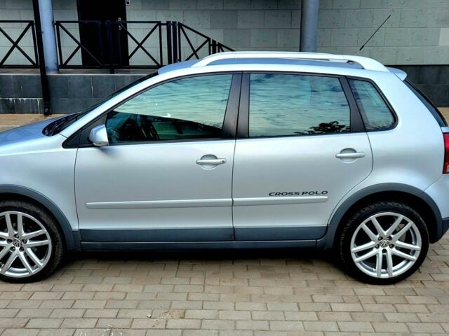 Сірий Фольксваген Поло, об'ємом двигуна 1.4 л та пробігом 180 тис. км за 6900 $, фото 6 на Automoto.ua