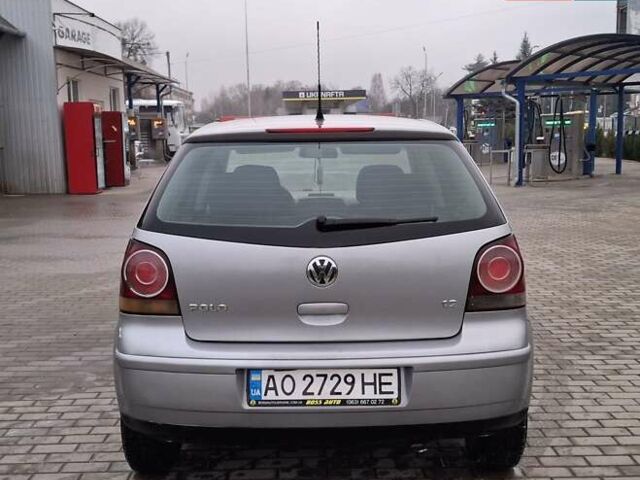 Серый Фольксваген Поло, объемом двигателя 1.2 л и пробегом 191 тыс. км за 4350 $, фото 5 на Automoto.ua