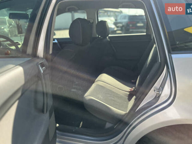 Серый Фольксваген Поло, объемом двигателя 1.2 л и пробегом 190 тыс. км за 5000 $, фото 12 на Automoto.ua