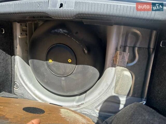 Сірий Фольксваген Поло, об'ємом двигуна 1.39 л та пробігом 147 тис. км за 6700 $, фото 19 на Automoto.ua