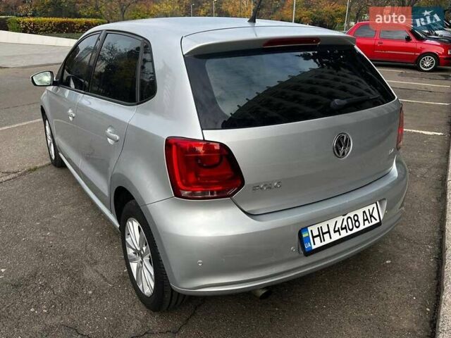 Сірий Фольксваген Поло, об'ємом двигуна 1.39 л та пробігом 245 тис. км за 6000 $, фото 9 на Automoto.ua