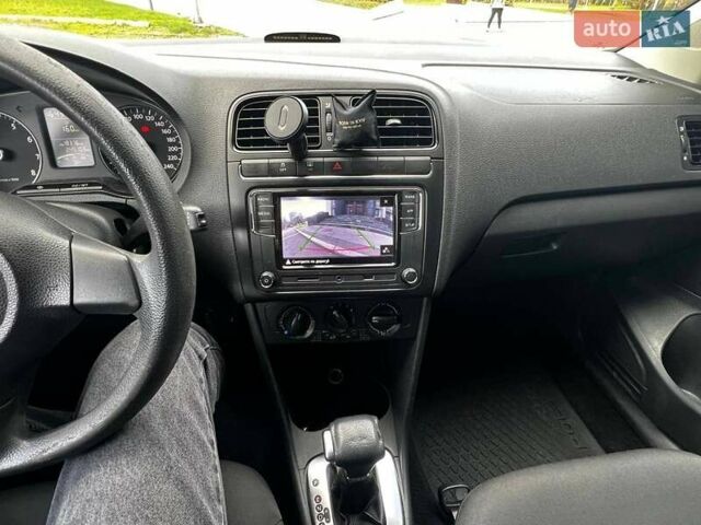 Сірий Фольксваген Поло, об'ємом двигуна 1.39 л та пробігом 245 тис. км за 6000 $, фото 21 на Automoto.ua