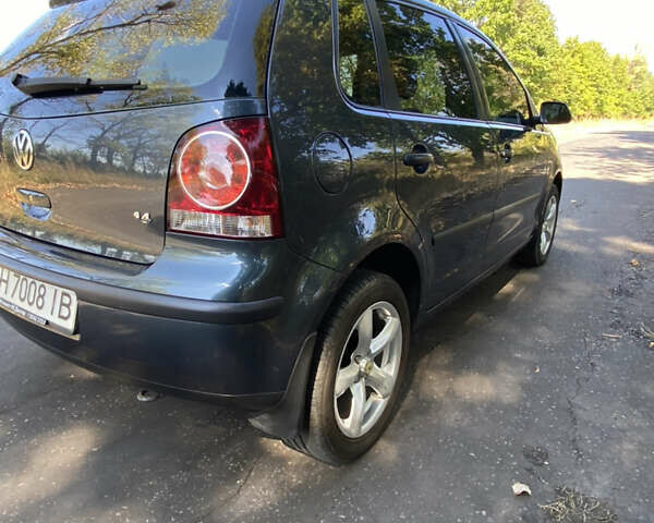 Сірий Фольксваген Поло, об'ємом двигуна 1.4 л та пробігом 191 тис. км за 5400 $, фото 33 на Automoto.ua