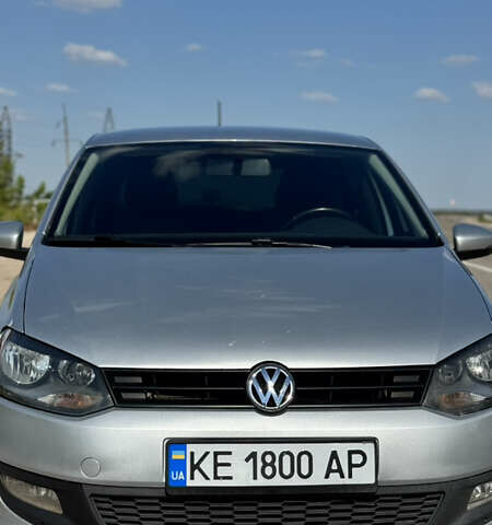 Сірий Фольксваген Поло, об'ємом двигуна 1.6 л та пробігом 296 тис. км за 7800 $, фото 1 на Automoto.ua