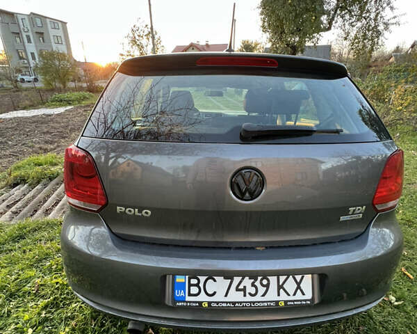 Серый Фольксваген Поло, объемом двигателя 1.6 л и пробегом 286 тыс. км за 3500 $, фото 10 на Automoto.ua