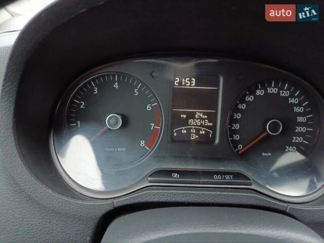 Серый Фольксваген Поло, объемом двигателя 1.2 л и пробегом 192 тыс. км за 3800 $, фото 3 на Automoto.ua