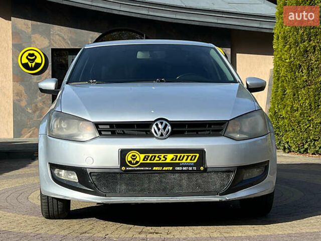 Серый Фольксваген Поло, объемом двигателя 1.39 л и пробегом 273 тыс. км за 5900 $, фото 1 на Automoto.ua