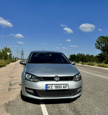 Сірий Фольксваген Поло, об'ємом двигуна 1.6 л та пробігом 296 тис. км за 7800 $, фото 3 на Automoto.ua