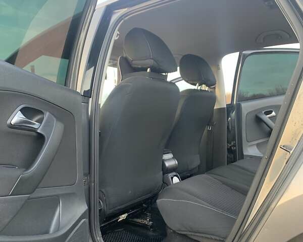 Серый Фольксваген Поло, объемом двигателя 1.6 л и пробегом 313 тыс. км за 7200 $, фото 14 на Automoto.ua