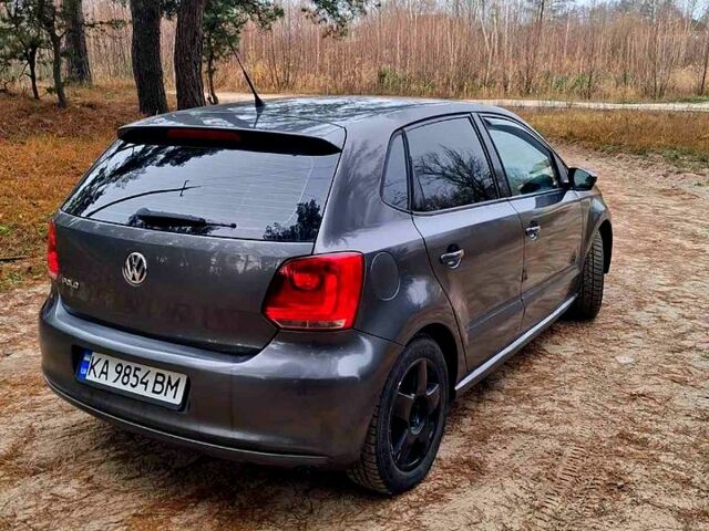 Сірий Фольксваген Поло, об'ємом двигуна 1.2 л та пробігом 193 тис. км за 3700 $, фото 3 на Automoto.ua