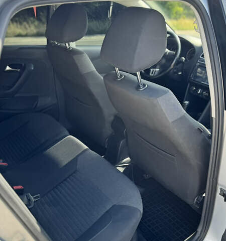 Сірий Фольксваген Поло, об'ємом двигуна 1.6 л та пробігом 296 тис. км за 7800 $, фото 15 на Automoto.ua