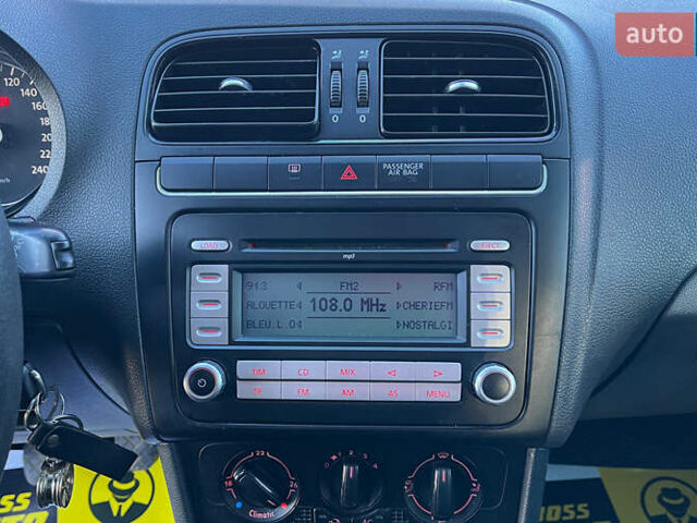 Сірий Фольксваген Поло, об'ємом двигуна 1.2 л та пробігом 175 тис. км за 6800 $, фото 11 на Automoto.ua