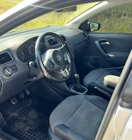 Сірий Фольксваген Поло, об'ємом двигуна 1.6 л та пробігом 215 тис. км за 6800 $, фото 7 на Automoto.ua