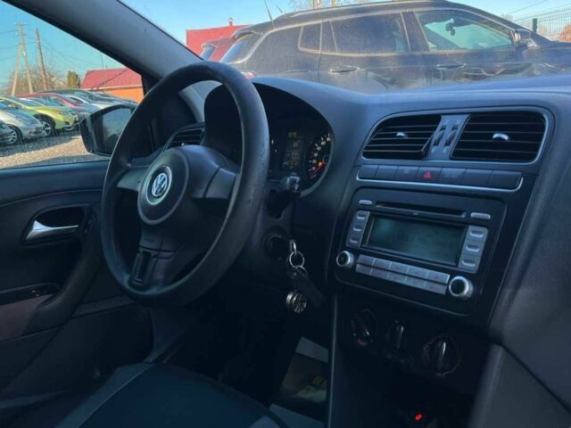 Сірий Фольксваген Поло, об'ємом двигуна 1.2 л та пробігом 175 тис. км за 6800 $, фото 14 на Automoto.ua