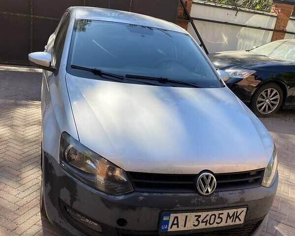 Серый Фольксваген Поло, объемом двигателя 1.4 л и пробегом 274 тыс. км за 4950 $, фото 7 на Automoto.ua