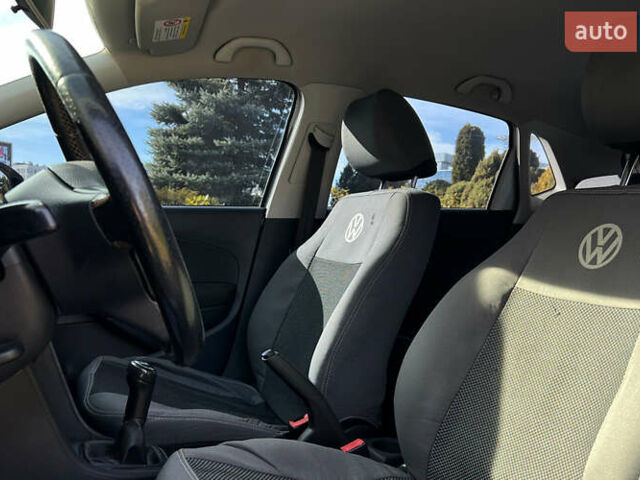 Серый Фольксваген Поло, объемом двигателя 1.39 л и пробегом 273 тыс. км за 5900 $, фото 8 на Automoto.ua