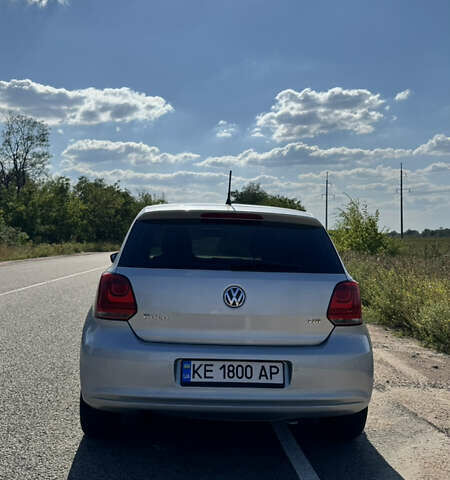 Сірий Фольксваген Поло, об'ємом двигуна 1.6 л та пробігом 296 тис. км за 7800 $, фото 5 на Automoto.ua