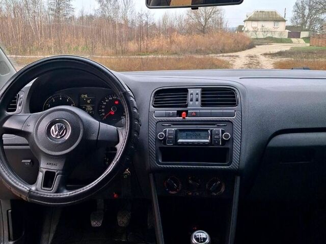 Сірий Фольксваген Поло, об'ємом двигуна 1.2 л та пробігом 193 тис. км за 3700 $, фото 7 на Automoto.ua