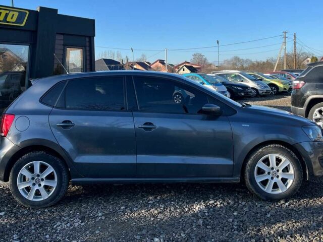 Сірий Фольксваген Поло, об'ємом двигуна 1.2 л та пробігом 175 тис. км за 6800 $, фото 7 на Automoto.ua